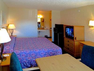 фото отеля American Quality Lodge Panama City