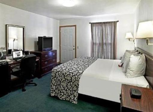 фото отеля Americas Best Value Inn - Mayflower
