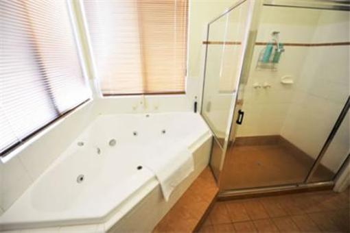 фото отеля Ochre Moon Bed & Breakfast Broome