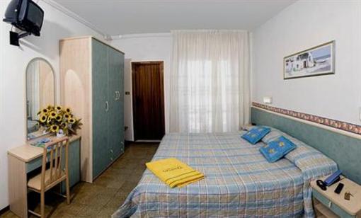 фото отеля Hotel Sandra