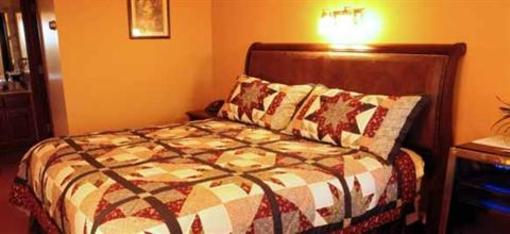 фото отеля Guggisberg Swiss Inn Millersburg