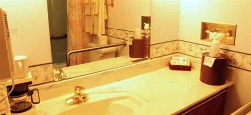 фото отеля Guggisberg Swiss Inn Millersburg
