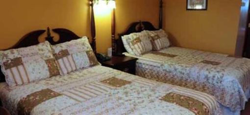 фото отеля Guggisberg Swiss Inn Millersburg