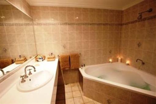 фото отеля Endeavour Court Motor Inn Dubbo