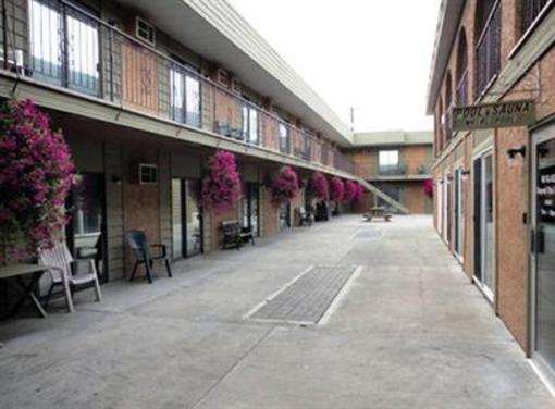 фото отеля Econo Lodge Vernon