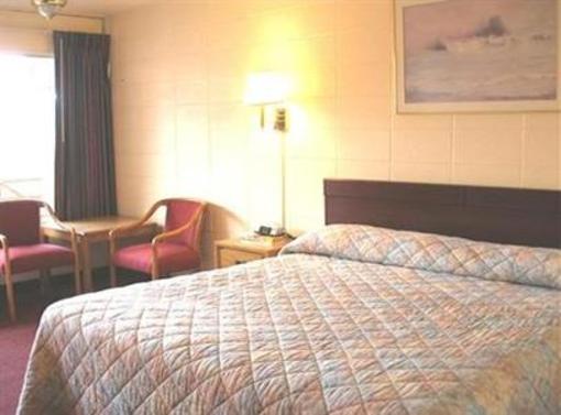 фото отеля Red Carpet Inn Blacksburg