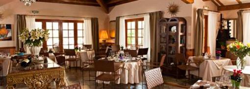фото отеля Hostellerie du Val de Sault