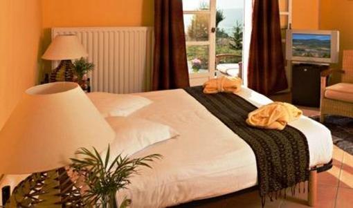 фото отеля Hostellerie du Val de Sault
