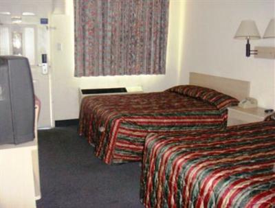 фото отеля America's Best Inn Moline