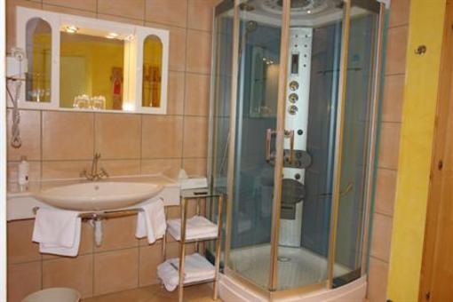 фото отеля Hotel Bergkristall Silbertal