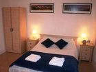 фото отеля Oakhurst Gatwick B&B