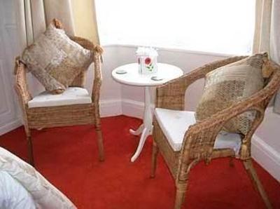 фото отеля Pink House Bed and Breakfast Weymouth