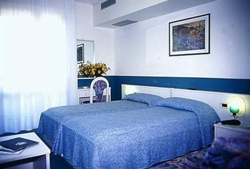 фото отеля Consuelo Hotel