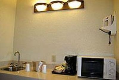 фото отеля Mackinaw Beach and Bay - Inn & Suites