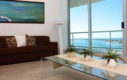 фото отеля Brighton On Broadwater Shores Apartment Gold Coast