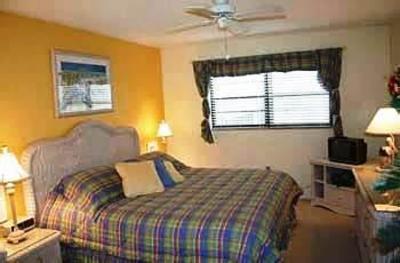 фото отеля Ocean Vacation Rentals New Smyrna Beach