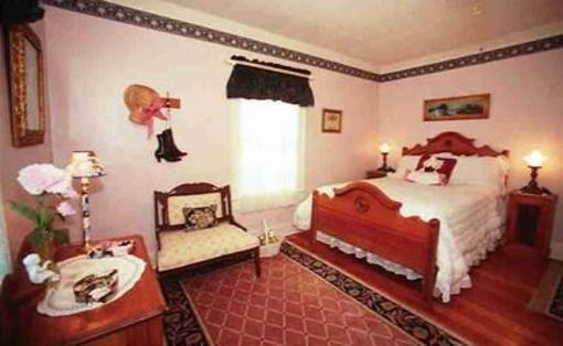 фото отеля Inn on Main Street Bed and Breakfast Weaverville