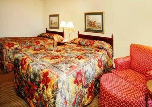 фото отеля Econo Lodge Inn & Suites Jackson (Tennessee)