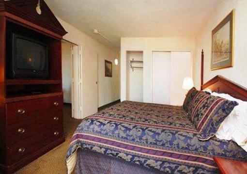 фото отеля Econo Lodge Inn & Suites Jackson (Tennessee)