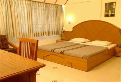 фото отеля Hotel Kavery Rajkot