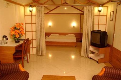фото отеля Hotel Kavery Rajkot