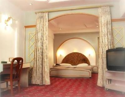 фото отеля Hotel Kavery Rajkot