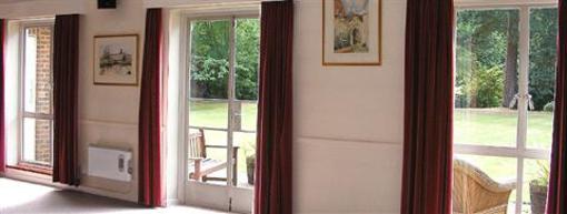 фото отеля Tekels Park Guest House Camberley