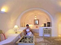 Onar Villas Oia (Greece)