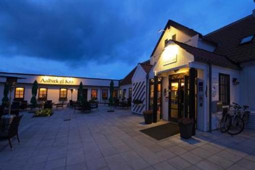 фото отеля Aalbaek Gl Kro