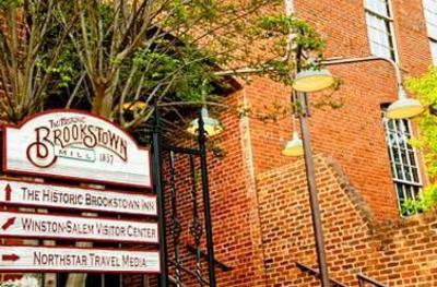 фото отеля Brookstown Inn