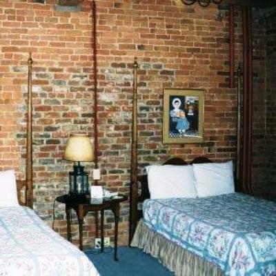 фото отеля Brookstown Inn