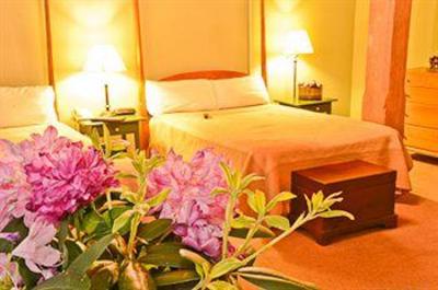фото отеля Brookstown Inn