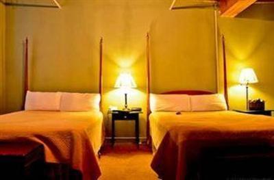 фото отеля Brookstown Inn