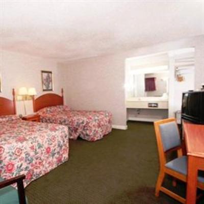 фото отеля Regency Inn & Suites Greensboro (North Carolina)