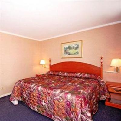 фото отеля Regency Inn & Suites Greensboro (North Carolina)