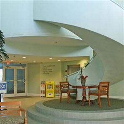 фото отеля ResortQuest Vacation Rentals Pelican Beach Resort Destin