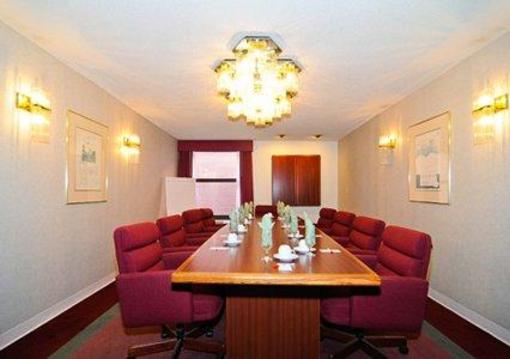 фото отеля Econo Lodge Fort Wayne