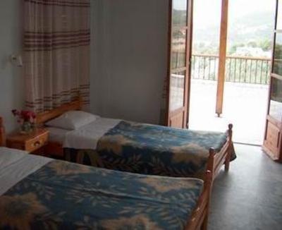 фото отеля Villa Kavourakia Hotel Kolios
