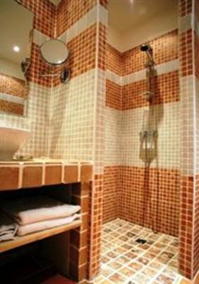 фото отеля Le Clos de la Glycine Hotel Roussillon