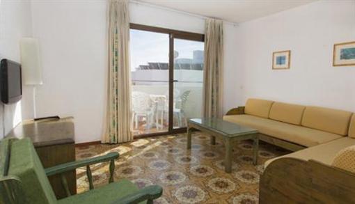 фото отеля Apartamentos Bon Lloc Ibiza