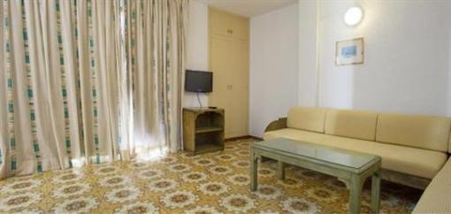 фото отеля Apartamentos Bon Lloc Ibiza