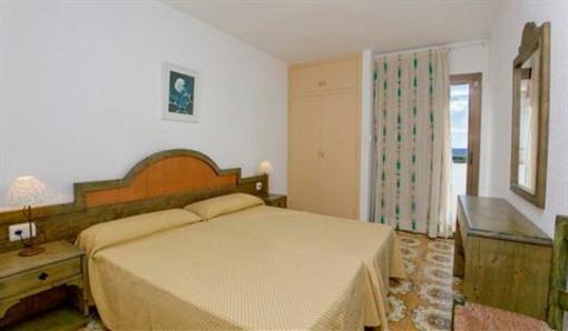 фото отеля Apartamentos Bon Lloc Ibiza