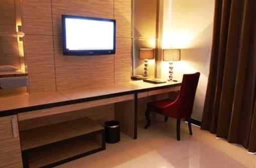 фото отеля Royal Hotel Bogor