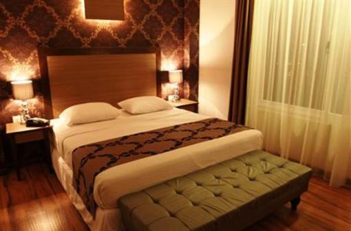 фото отеля Royal Hotel Bogor