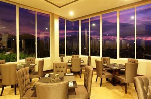 фото отеля Royal Hotel Bogor
