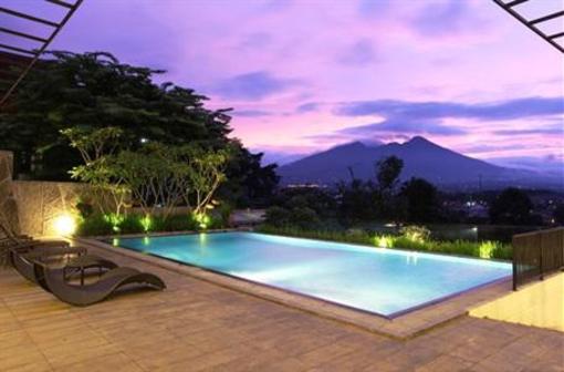 фото отеля Royal Hotel Bogor