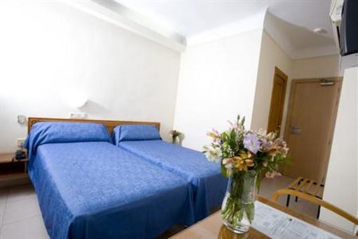 фото отеля Hostal La Lonja