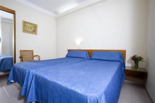 фото отеля Hostal La Lonja