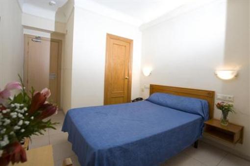 фото отеля Hostal La Lonja