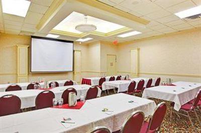 фото отеля Holiday Inn Peterborough